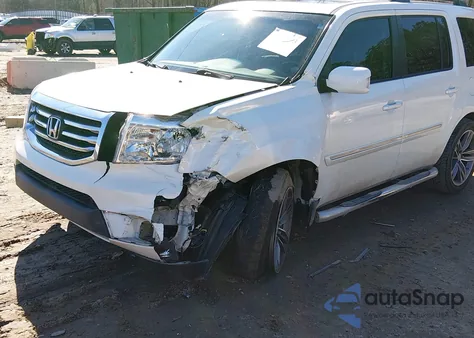 2015 Honda Pilot Touring z USA, uszkodzony, nr VIN 5FNYF3H9XFB003164